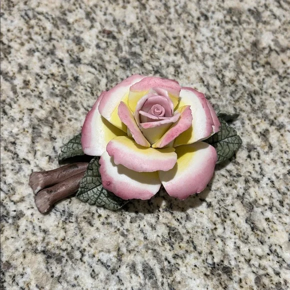Porcelain Pink & Yellow Rose - Picture 1 of 7